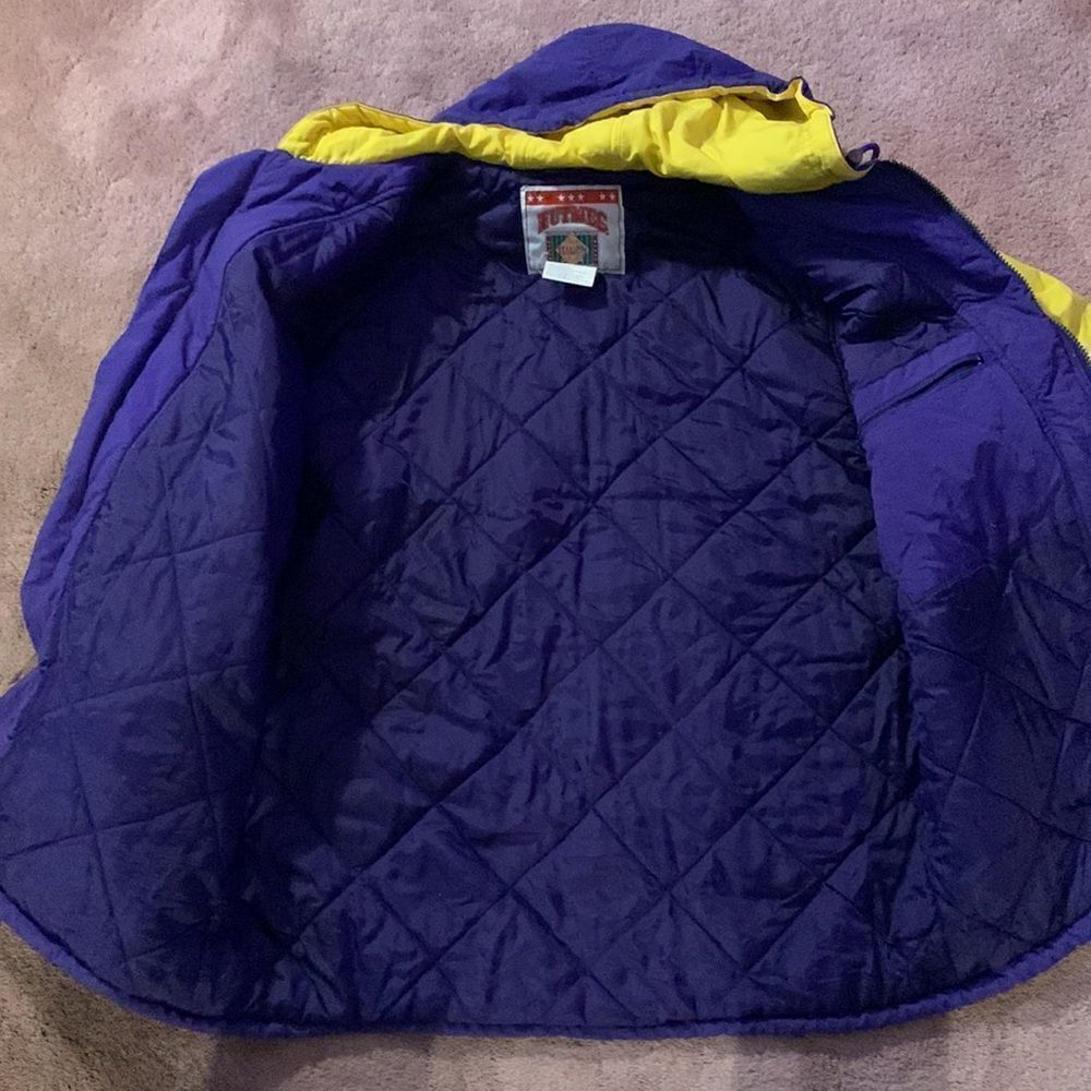 Vintage Nutmeg‎ Minnesota Vikings Puffer Jacket - Picture 7 of 7